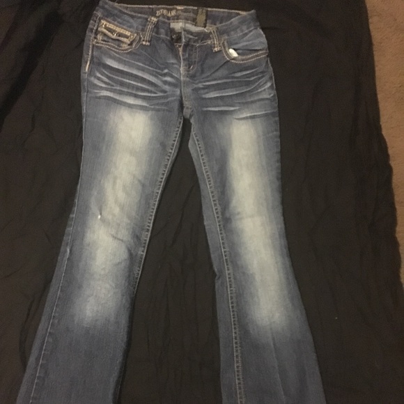 Jeans - Picture 1 of 4